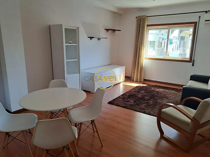 main-listing-picture-0