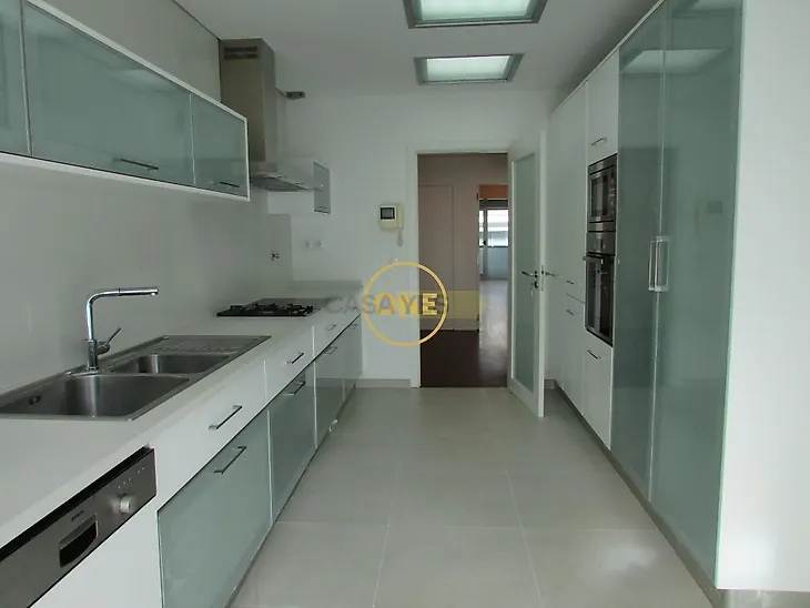 main-listing-picture-0