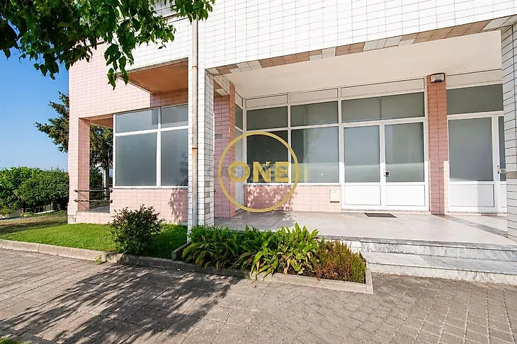 main-listing-picture-0