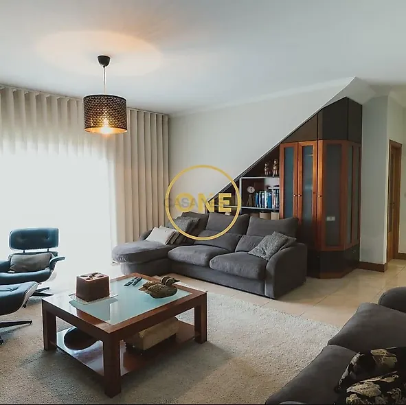 main-listing-picture-0