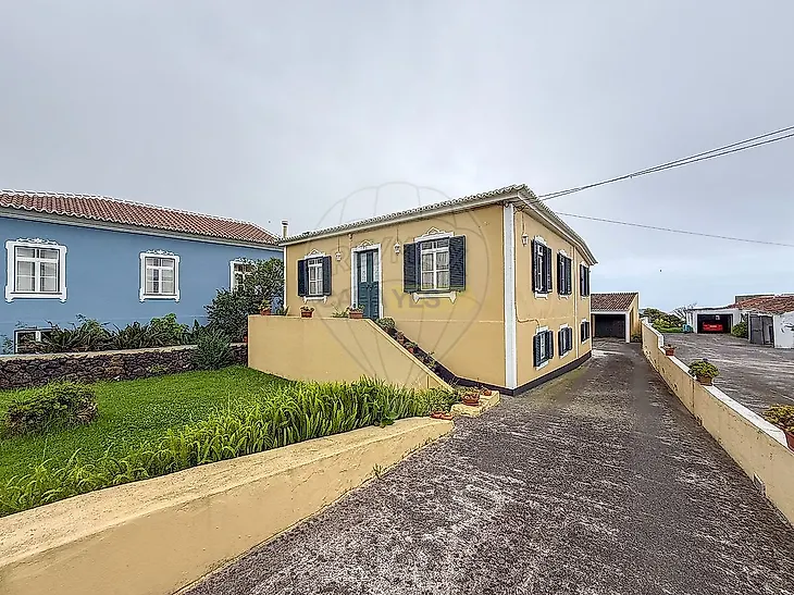 main-listing-picture-0