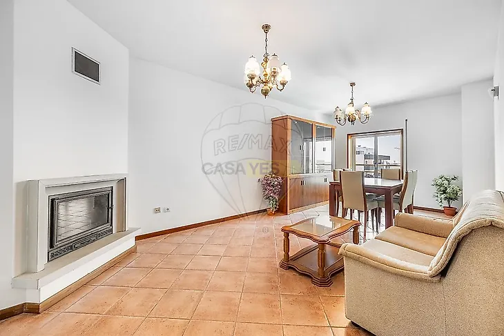 main-listing-picture-0