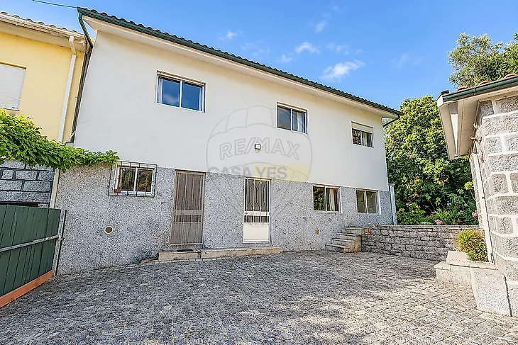 main-listing-picture-0