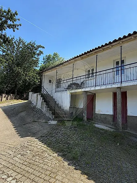 main-listing-picture-0