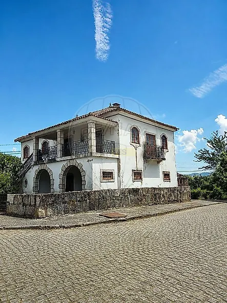 main-listing-picture-0
