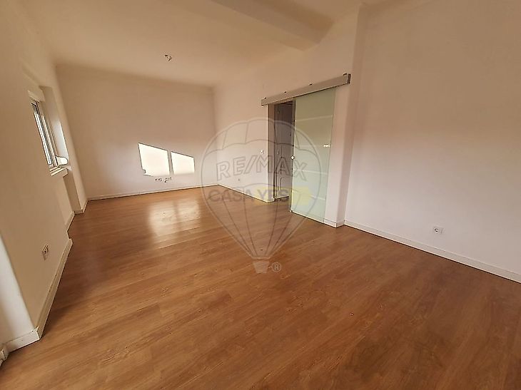 main-listing-picture-0