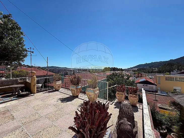 main-listing-picture-0