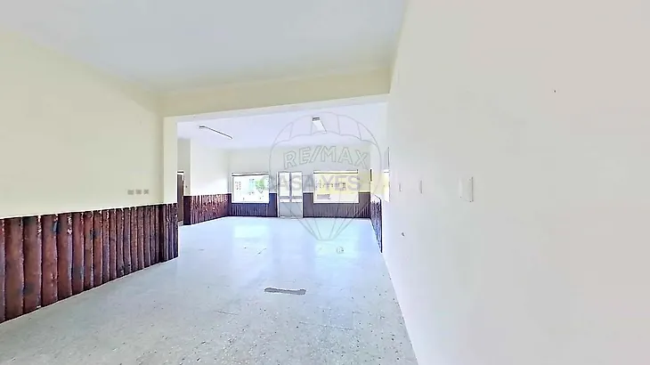 main-listing-picture-0