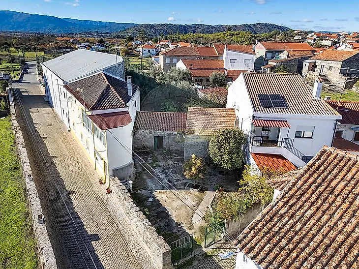main-listing-picture-0