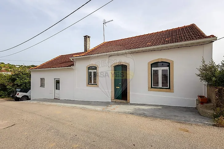 main-listing-picture-0