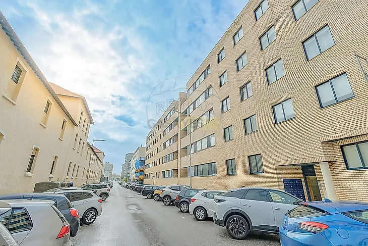 main-listing-picture-0
