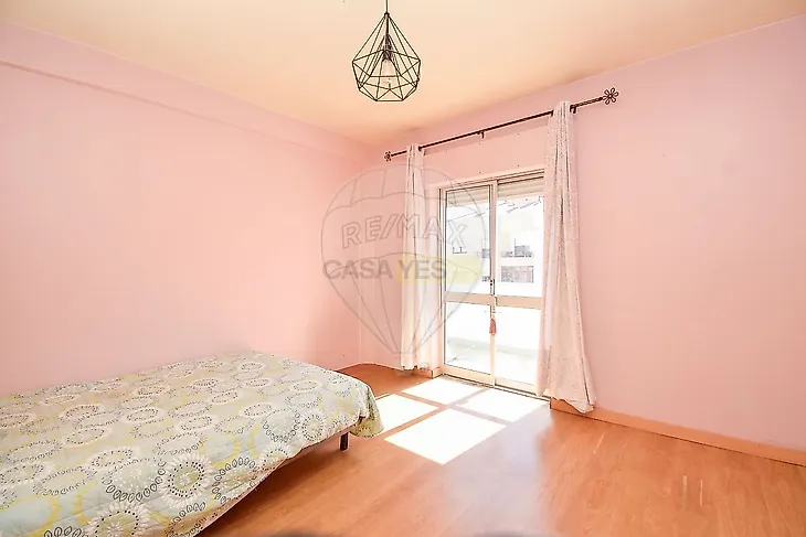 main-listing-picture-0
