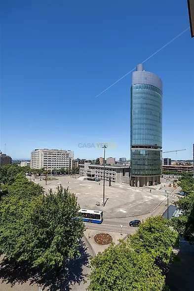 main-listing-picture-0