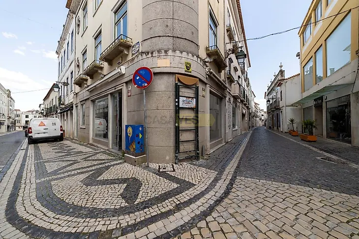 main-listing-picture-0