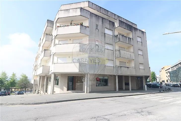 main-listing-picture-0