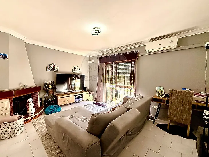 main-listing-picture-0