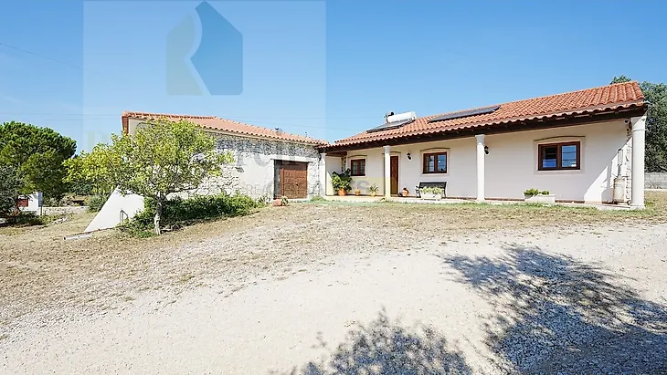 main-listing-picture-0
