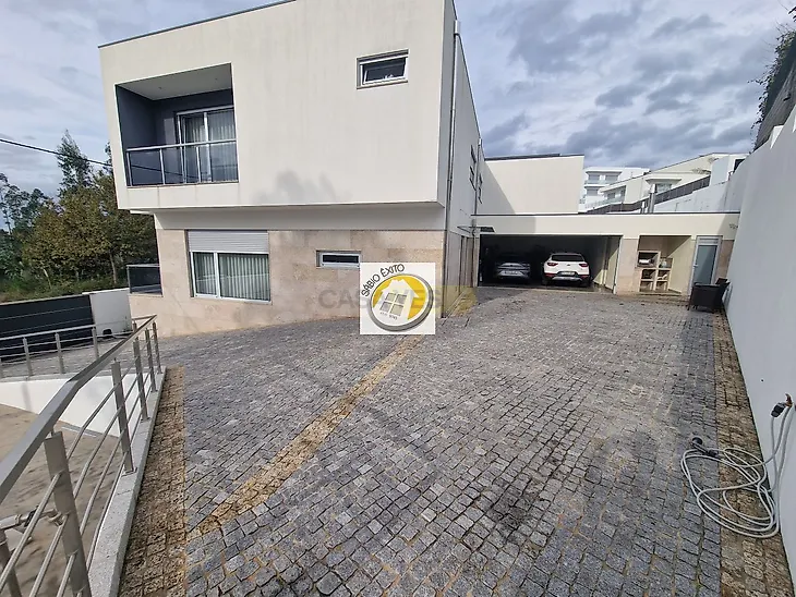 main-listing-picture-0