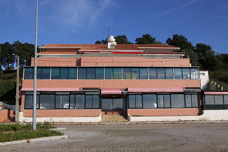 main-listing-picture-0