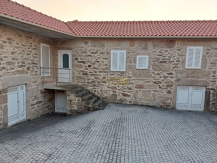 main-listing-picture-0