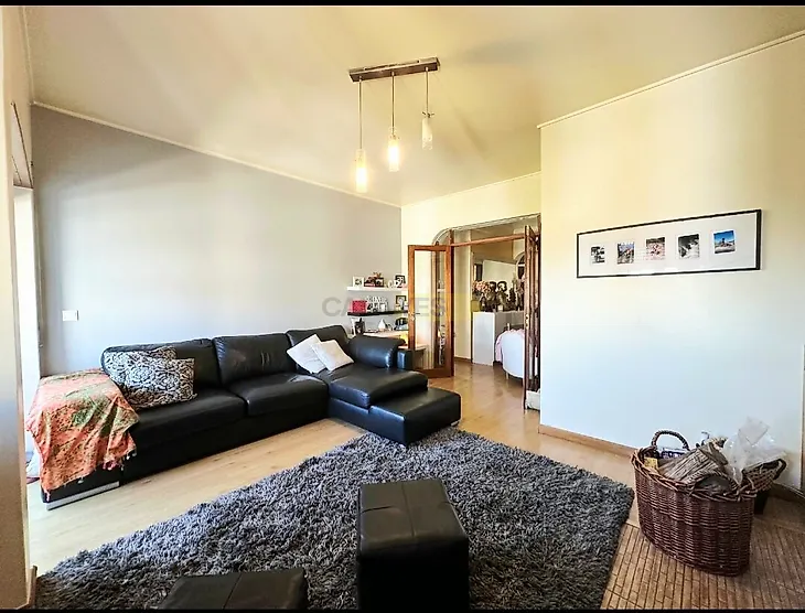 main-listing-picture-0