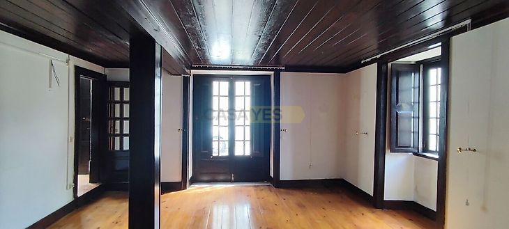 main-listing-picture-0