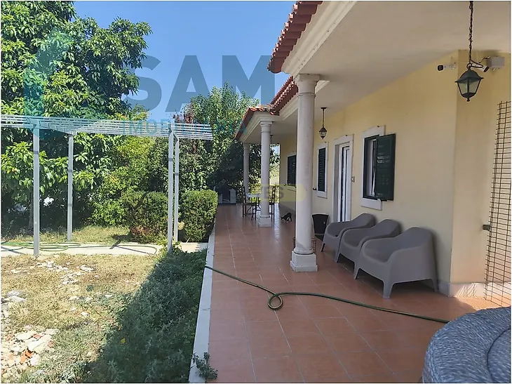 main-listing-picture-0