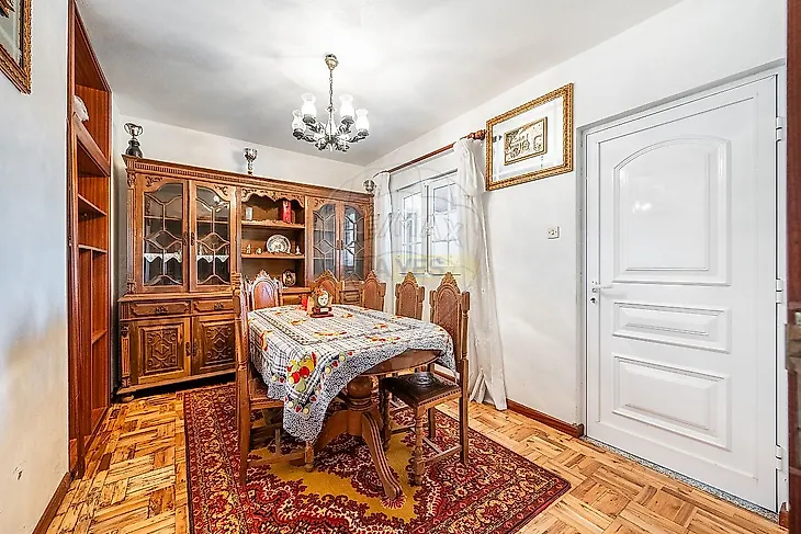 main-listing-picture-0
