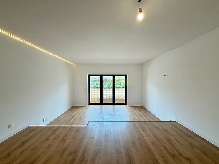 main-listing-picture-0