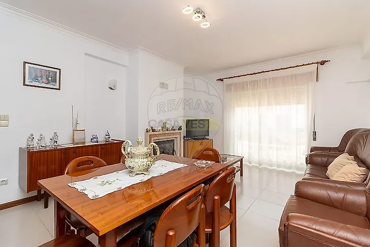 main-listing-picture-0