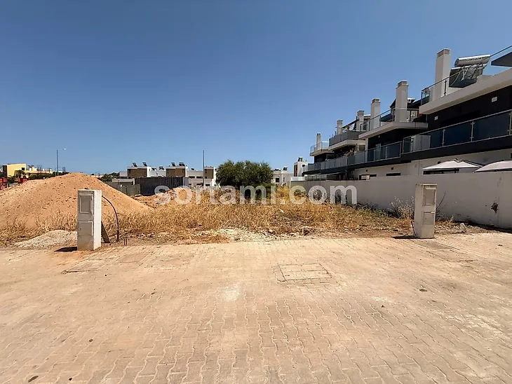main-listing-picture-0