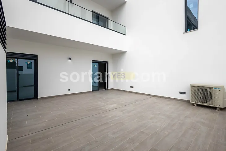 main-listing-picture-0