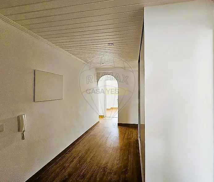 main-listing-picture-0