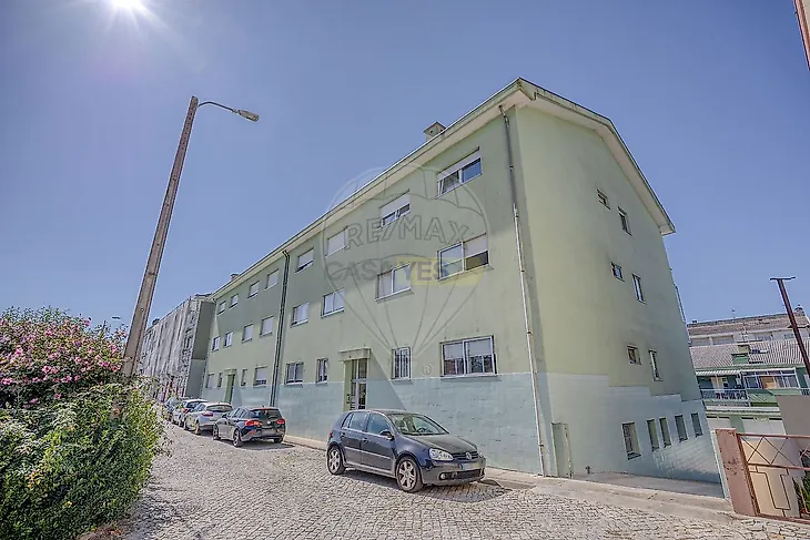 main-listing-picture-0