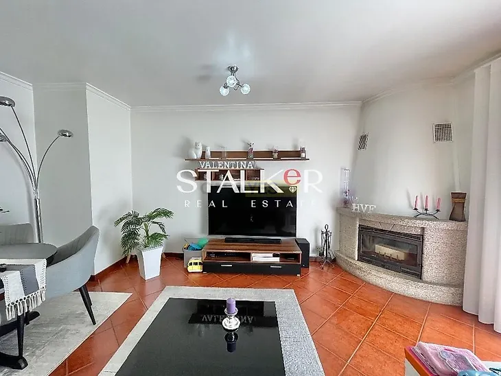 main-listing-picture-0
