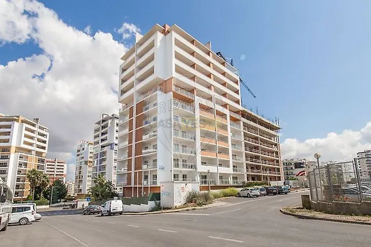 main-listing-picture-0