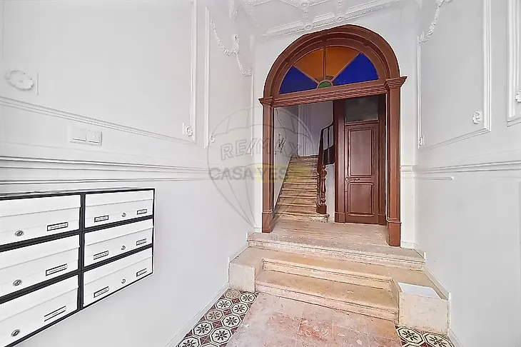 main-listing-picture-0