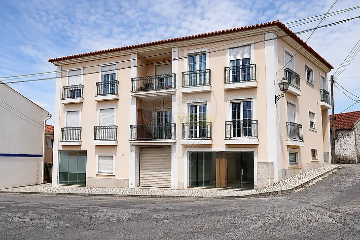 main-listing-picture-0