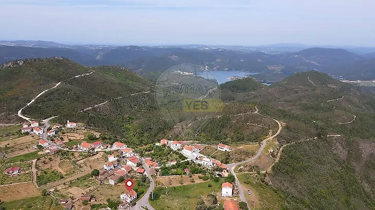 main-listing-picture-0