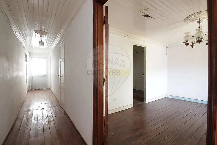 main-listing-picture-0
