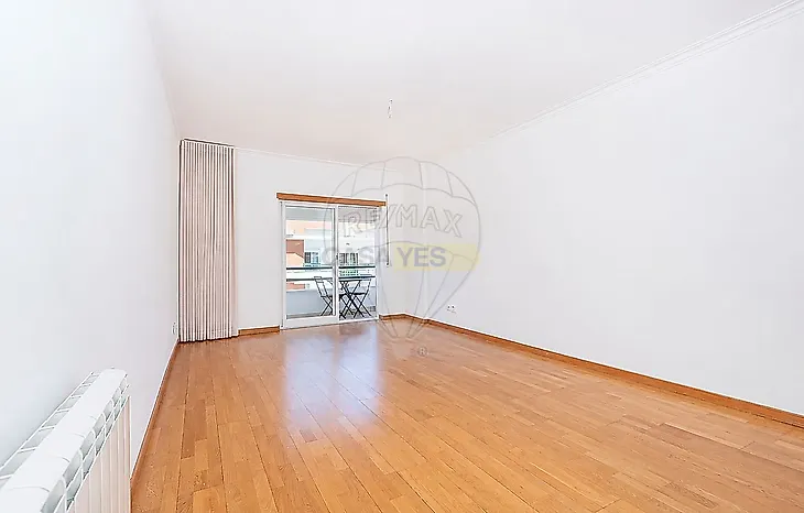 main-listing-picture-0
