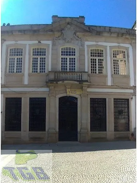 main-listing-picture-0