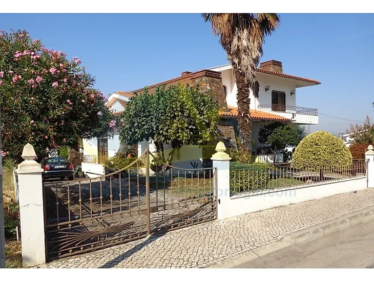 main-listing-picture-0