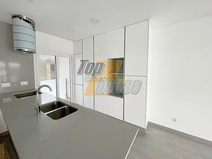 main-listing-picture-0
