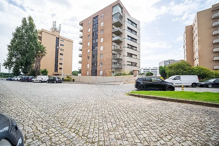 main-listing-picture-0