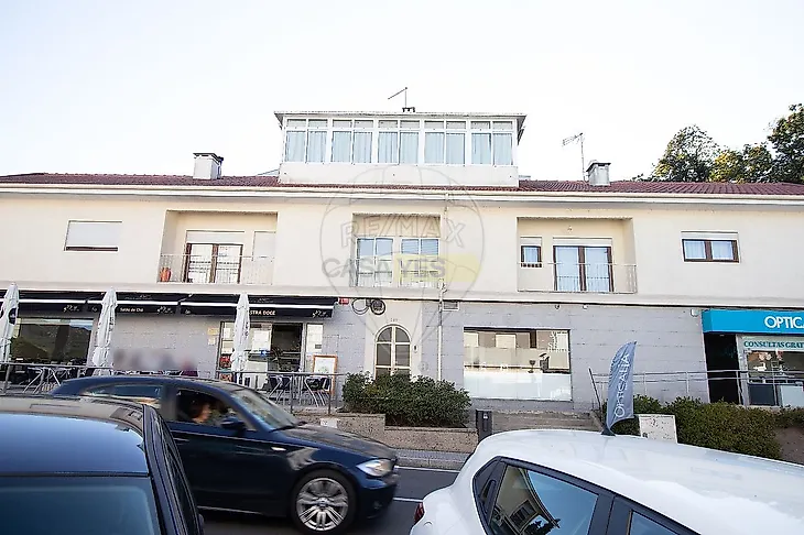 main-listing-picture-0