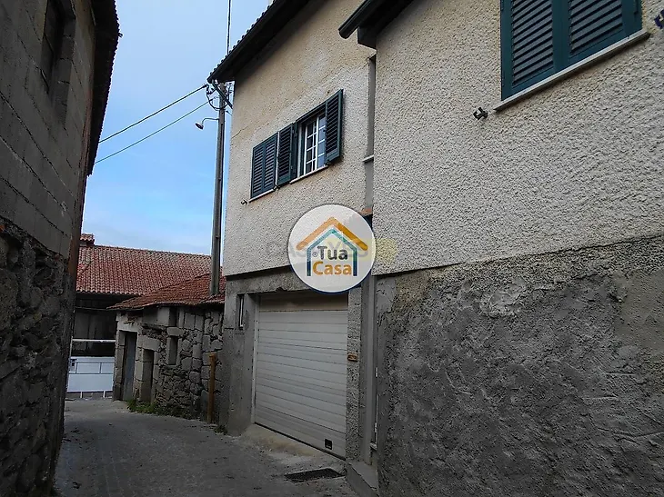 main-listing-picture-0