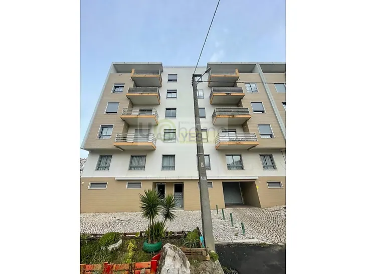 main-listing-picture-0
