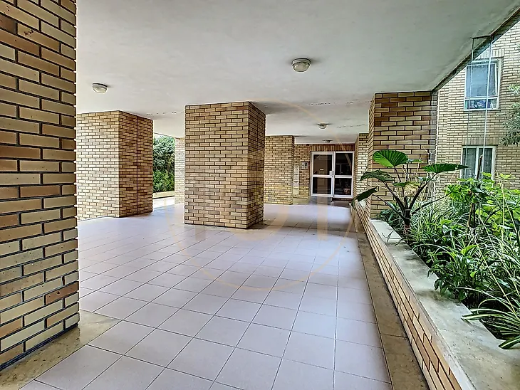 main-listing-picture-0