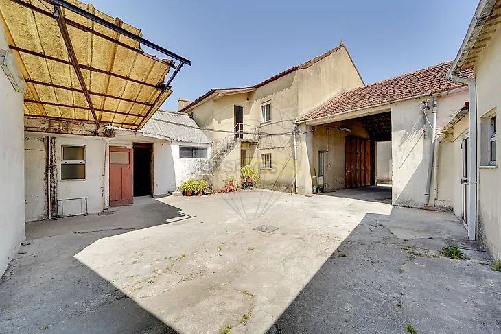 main-listing-picture-0